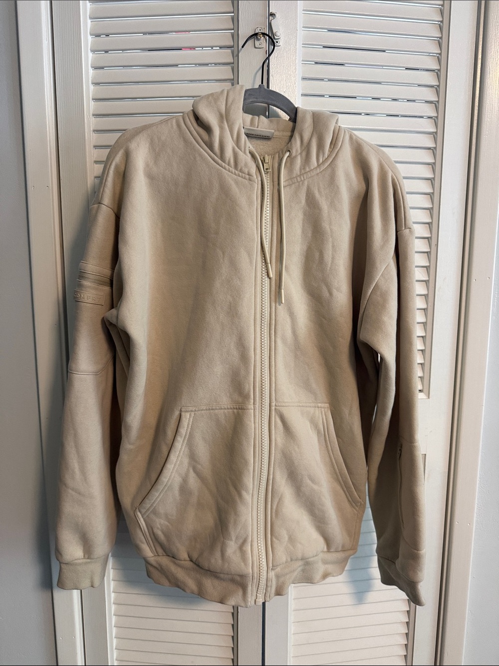 COMFRT Airplane Mode Travel Zip Hoodie